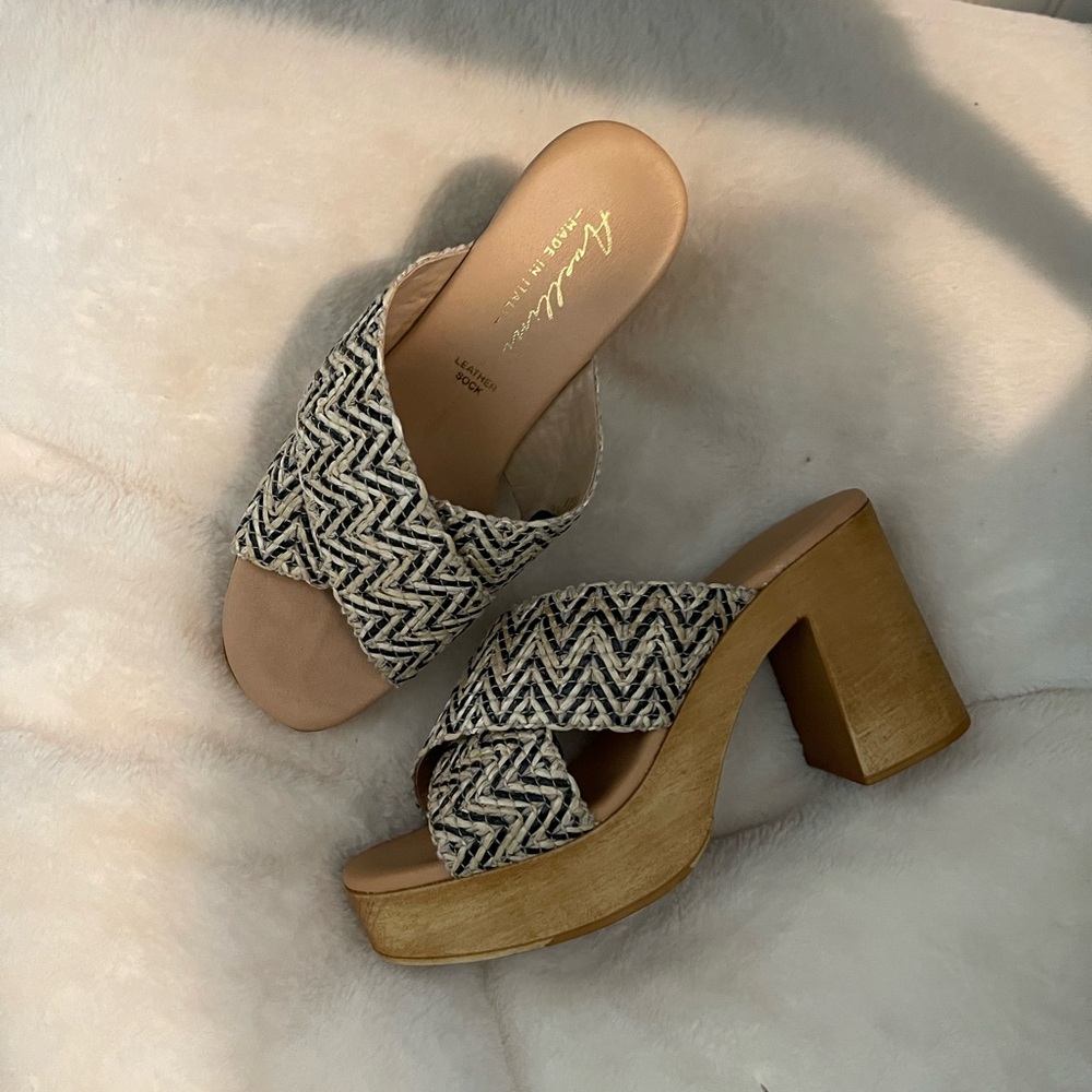 Avellini platform sandals.  Size 37